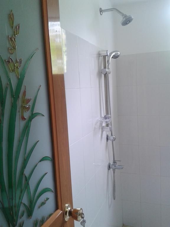 Seaview Paradise Inn Weligama Room photo