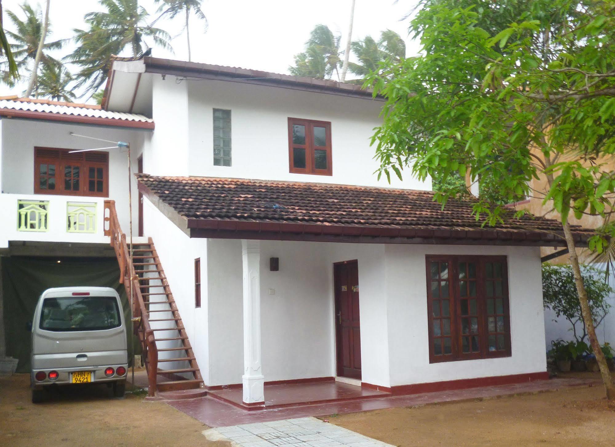 Seaview Paradise Inn Weligama Exterior photo